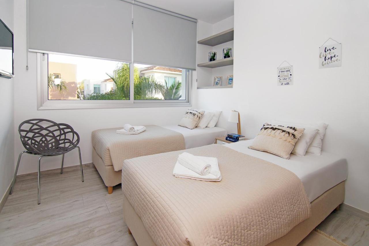 Villa Lily Protaras Ngoại thất bức ảnh